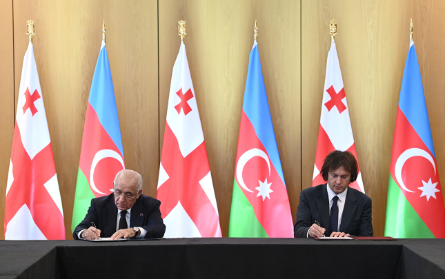 siqnaxi-seherinde-azerbaycan-gurcustan-senedleri-imzalandi
