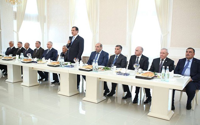 aprel-sehidi-yad-edildi