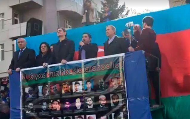 milli-suranin-mitinqi-oldu