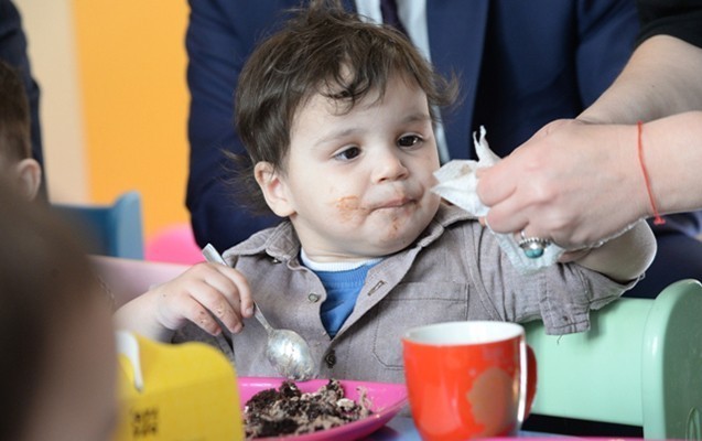 icra-hakimiyyeti-fiziki-qusurlu-3-yasli-usagi-sevindirdi