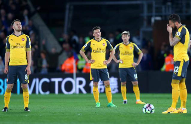 arsenal-seferde-meglub-oldu