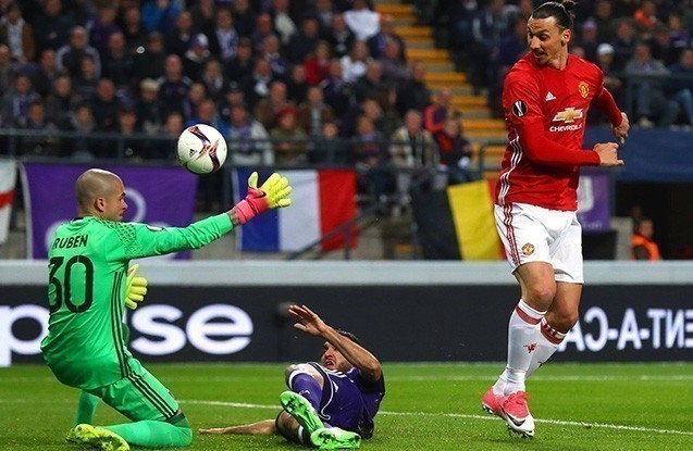 mancester-yunayted-seferden-sulhle-dondu