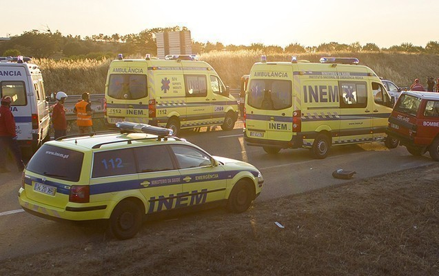 portuqaliyada-teyyare-qezaya-dusub-olenler-var