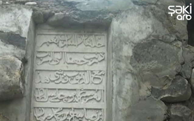 yunus-emrenin-mezari-tapildi