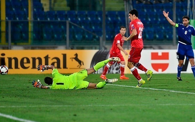 ramil-seydayevin-qolu