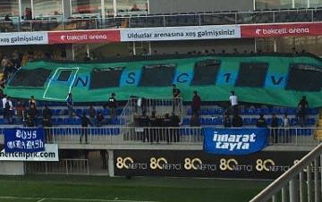 qarabag-azarkeslerinden-qeyri-etik-pankart