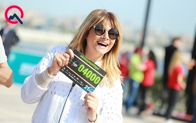 bu-defe-meshurlar-qacmaq-ucun-bir-araya-geldi