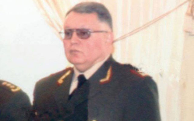pullari-hilal-esedova-verirdim