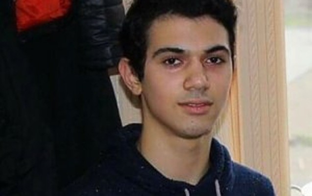 hekimlerin-insanlara-qarsi-davranisini-deyiserdim