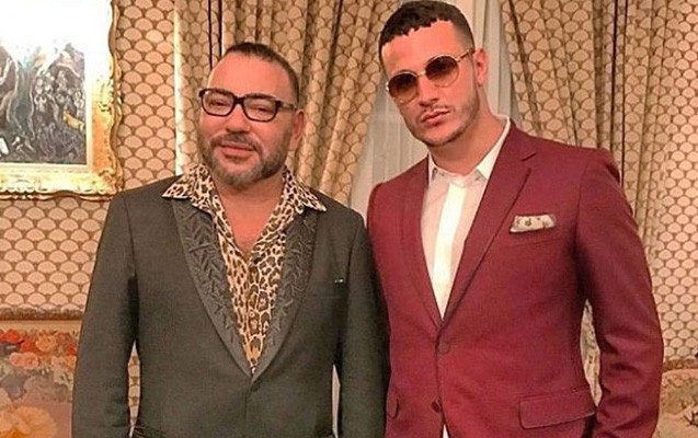 kralin-dj-le-sekli-muzakirelere-sebeb-oldu