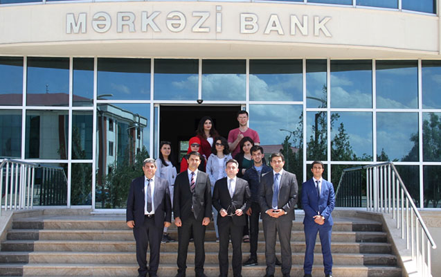 merkezi-bank-jurnalistleri-naxcivana-gonderdi