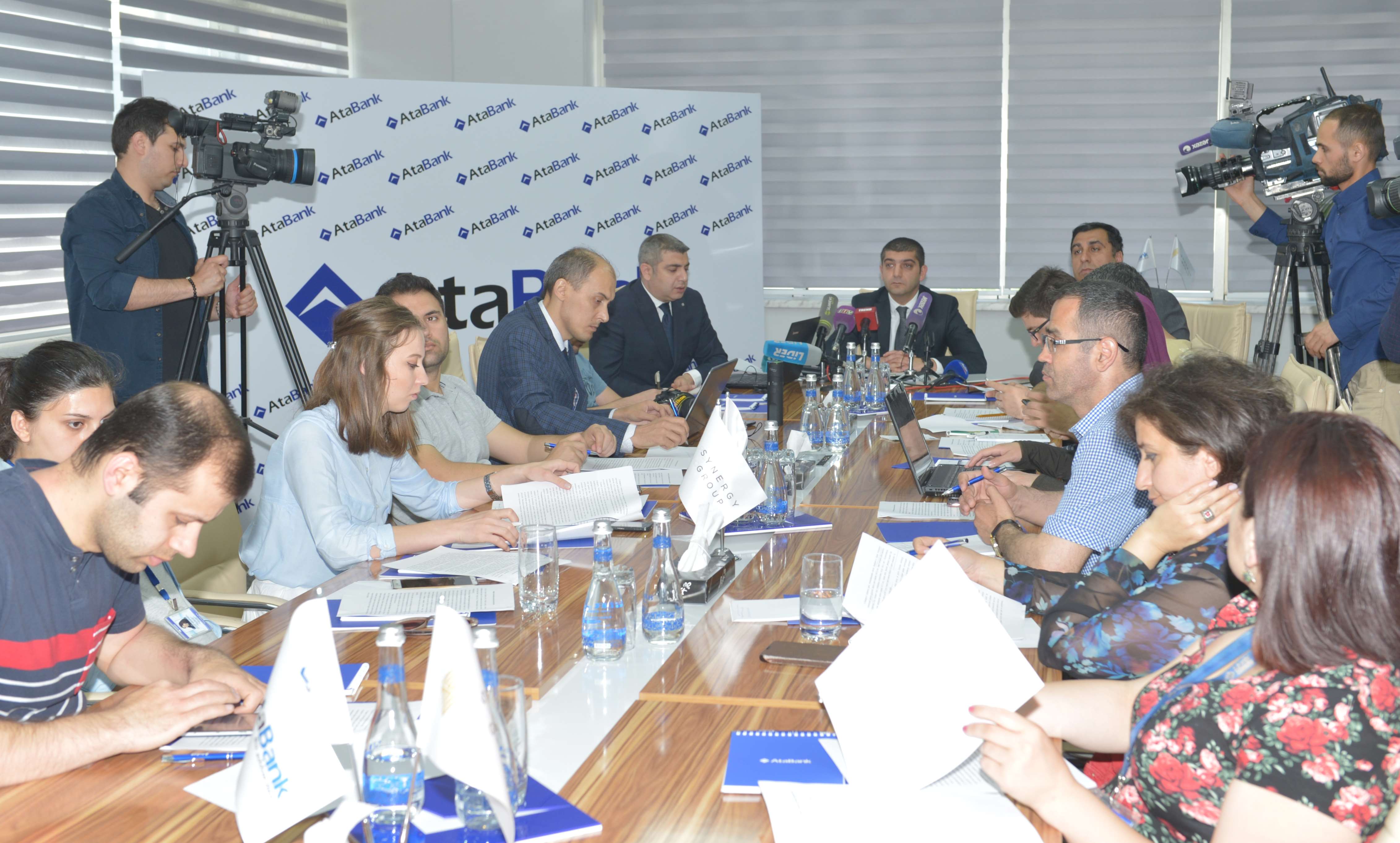 atabankin-konsolidasiya-prosesi-ugurla-tamamlanib