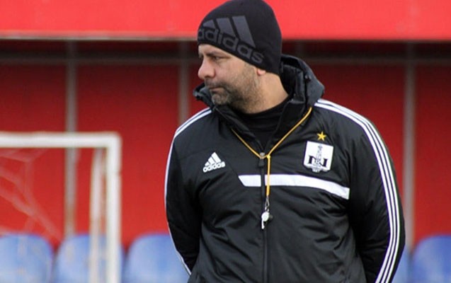 azerbaycan-futbolcusu-surucu-isleyir