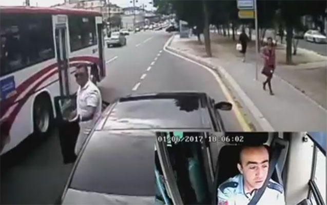 avtobus-dayanacaginda-mubahise