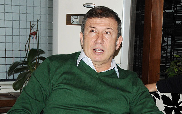meshur-futbolcu-mafiya-ile-bagli-tutuldu