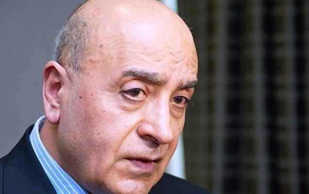 efqani-neinki-avropada-hec-azerbaycanda-da-jurnalist-kimi-tanimirlar