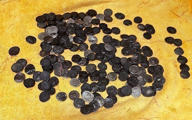 gomrukde-qedim-dovre-aid-sikkeler-askar-edildi