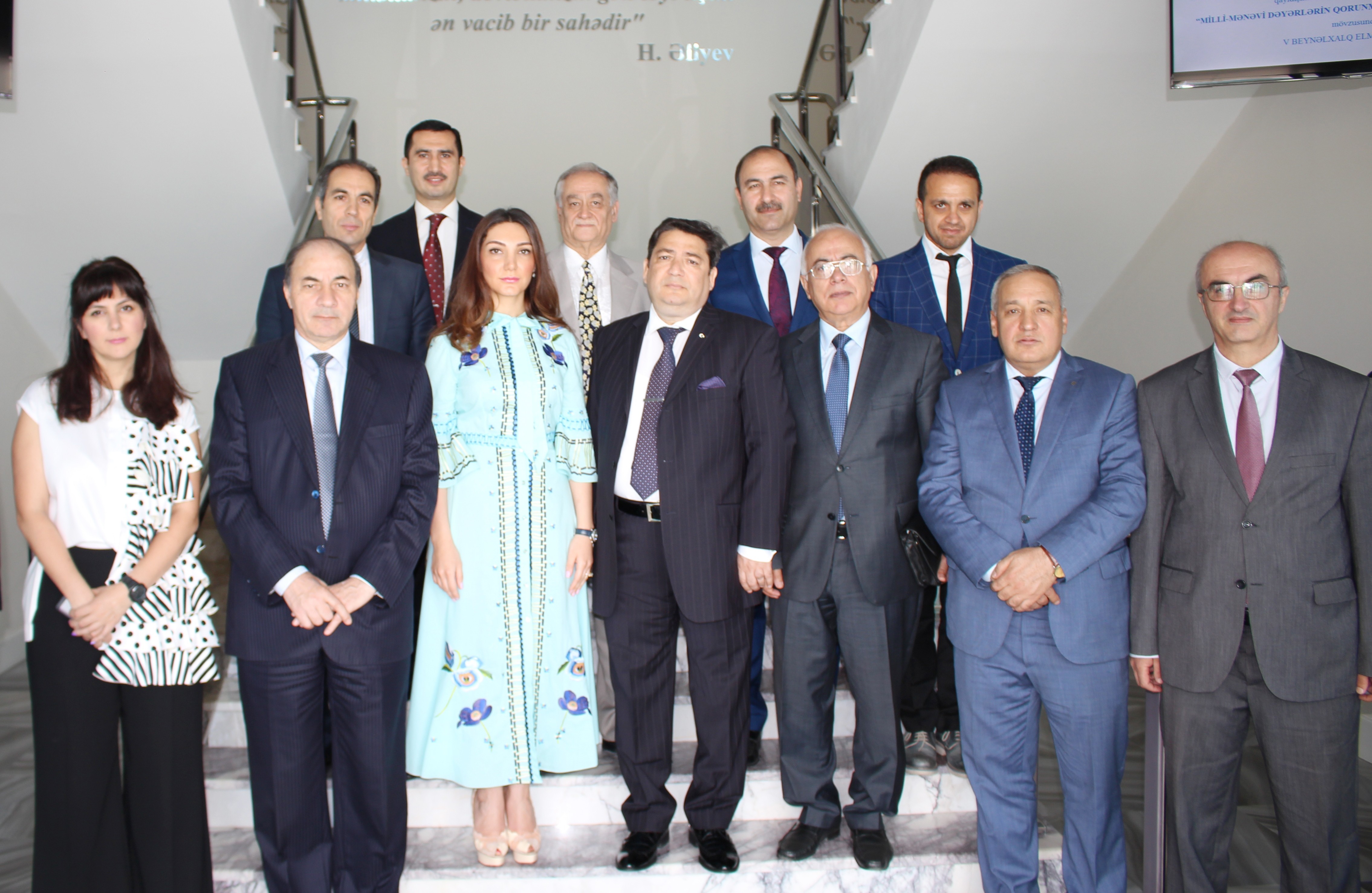 milli-menevi-deyerlerin-qorunmasi-heyder-eliyevin-amali-idi-movzusunda-konfrans-kecirilib