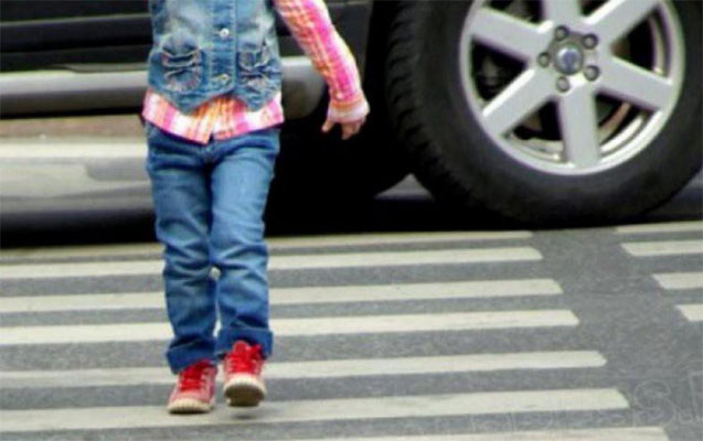 7-yasli-usagi-vurub-qacdi