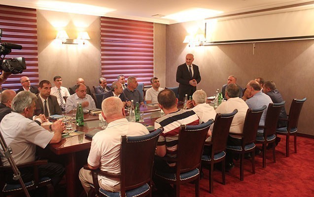 nizamide-sahibkarlarla-gorus