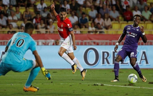 son-cempion-qelebe-ile-basladi