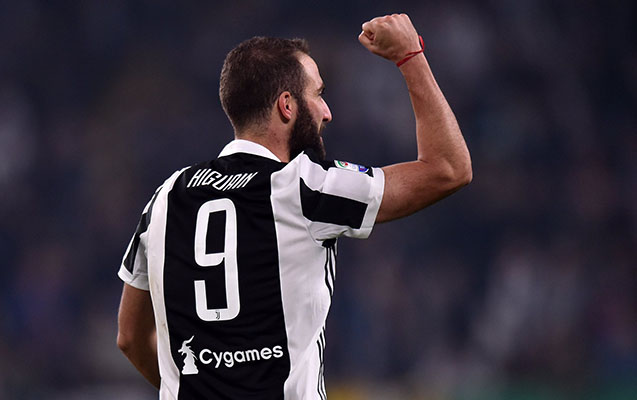 yuventus-seferde-fiorentinaya-qalib-geldi