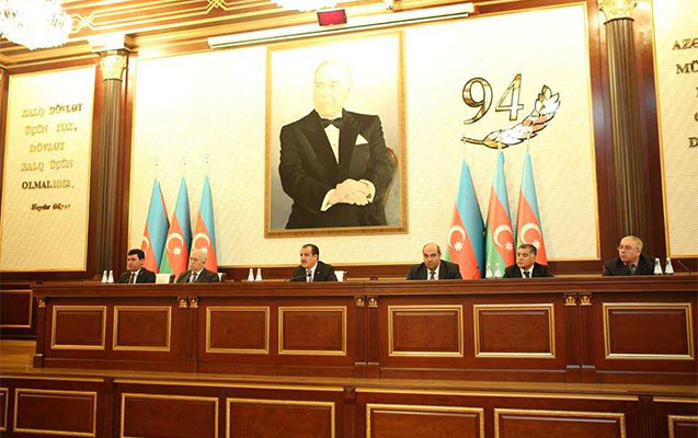 elmar-veliyev-qurum-rehberlerine-tapsiriq-verdi