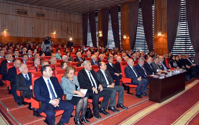 azerbaycanda-institutlardan-birine-celal-eliyevin-adi-verile-biler