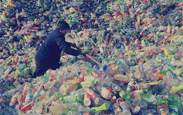 bbc-plastik-qablara-qadaga-qoydu