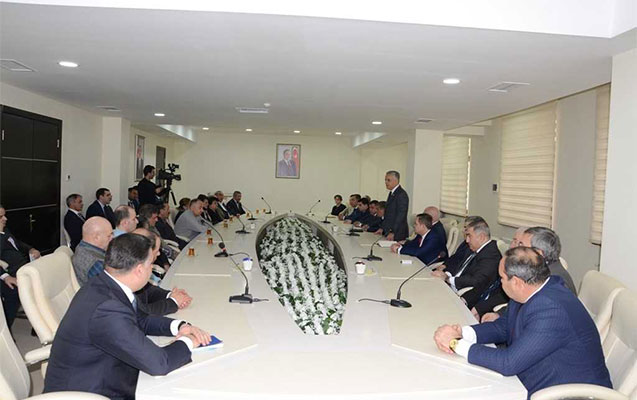 sebailde-xocali-kockunleri-ile-gorus-kecirildi