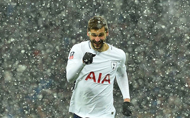 tottenhemden-futbol-dersi