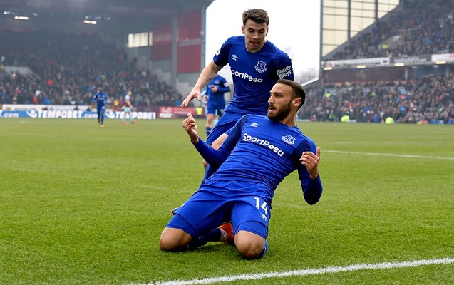 cenk-tosun-evertonda-ilk-qolunu-vurdu