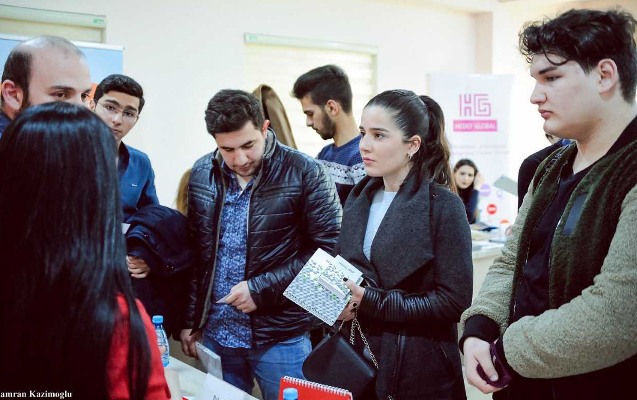50-den-artiq-nufuzlu-sirket-emek-yarmarkasina-qatildi