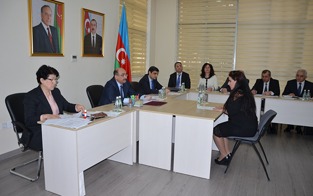 ebulfes-qarayev-vetendaslarla-gorusdu