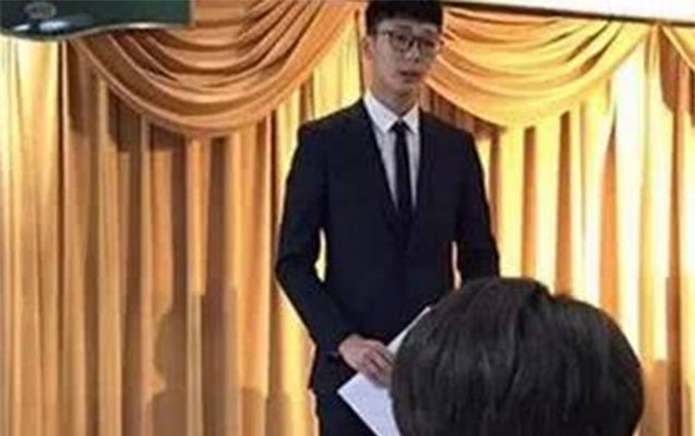 ozune-sevgili-axtarir