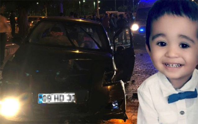 azerbaycanli-qeza-toretdi-4-yasli-usaq-oldu