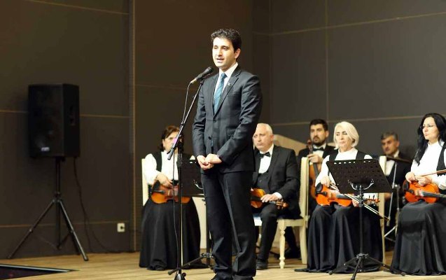 gencede-soyqirimla-bagli-konsert-rekviem-kecirilib