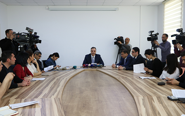 qida-ve-metrologiya-laboratoriyalarin-teqdimati-kecirilib