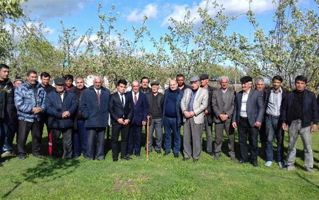 cingiz-qenizade-secicilerle-goruslerini-basa-vurdu