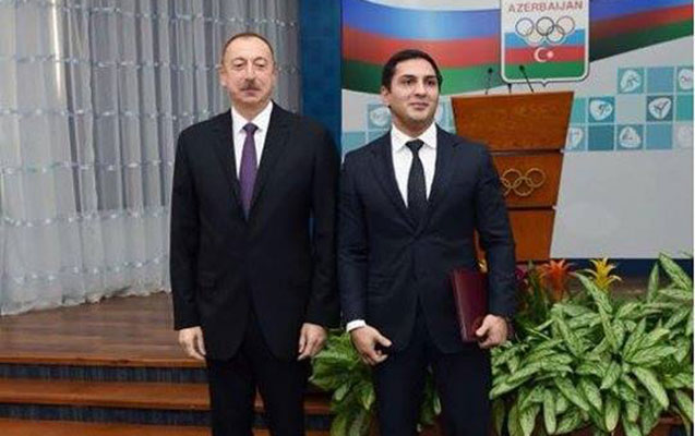 dunya-cempionu-federasiya-prezidenti-oldu