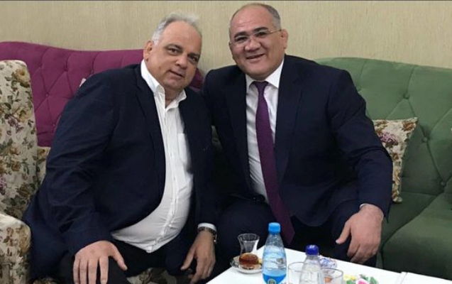 firdovsi-umudov-dunya-gules-birliyinin-prezidenti-ile-bir-arada