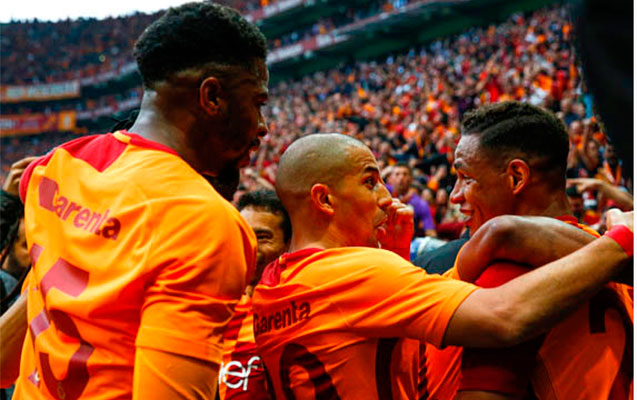 qalatasaray-besiktasa-qalib-geldi
