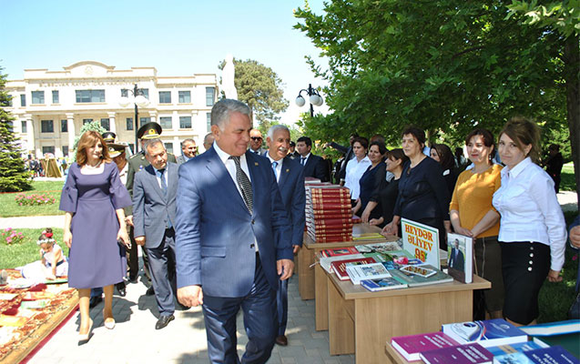 bilesuvarda-heyder-eliyevin-xatiresi-yad-edildi