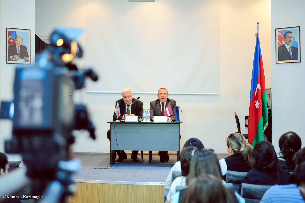 latviya-sefiri-qerbi-kaspi-universitetinde