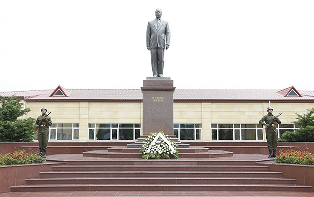 genc-esgerler-and-icdiler