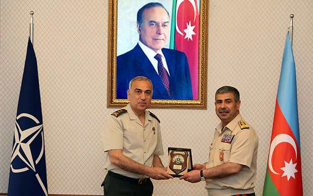 zakir-hesenov-nato-generallari-ile-gorusub