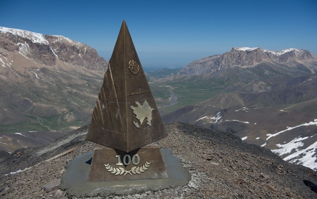 3740-metrlik-zirveye-cumhuriyyetin-100-illik-zirvesi-adi-verildi
