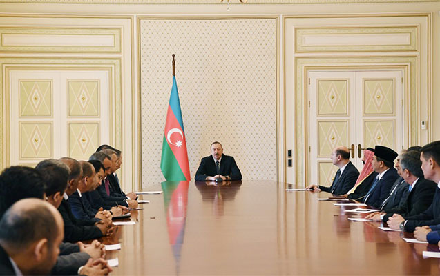 prezident-ramazan-ayi-ile-bagli-gorus-kecirdi