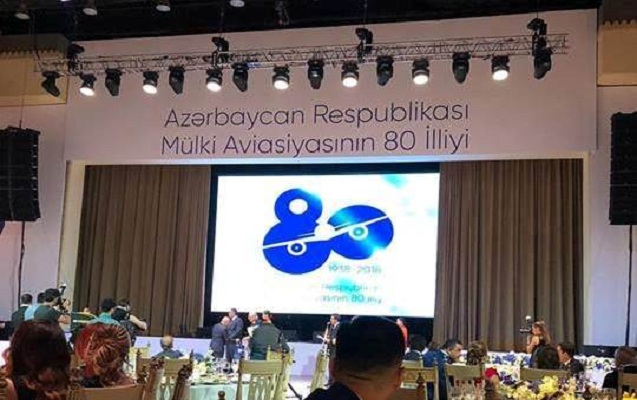 dunya-ulduzlari-bakida