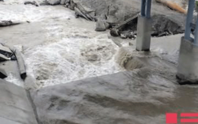 sel-daha-bir-rayonu-vurdu